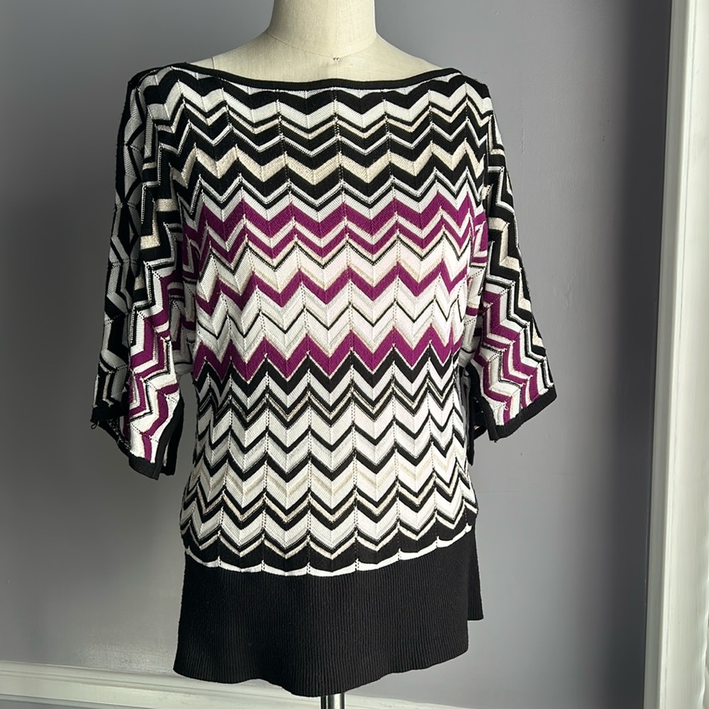 White House Black Market black purple white chevron stripe sweater top Size XS